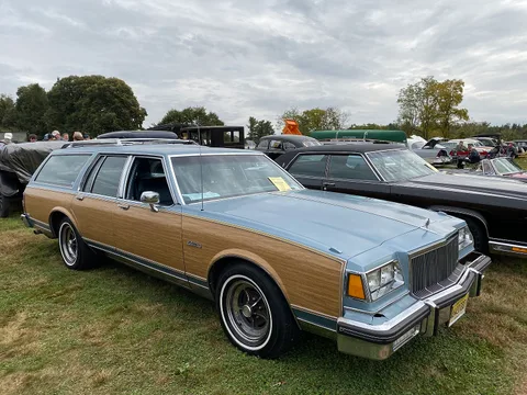 Buick Estate — 6