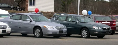 Buick Lucerne — 3