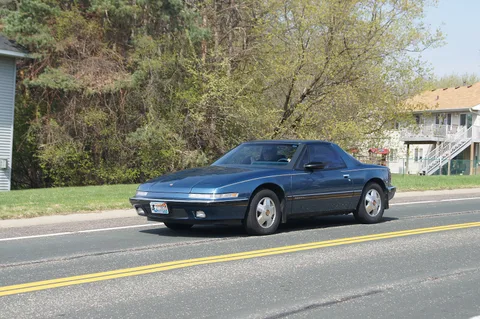 Buick Reatta — 5