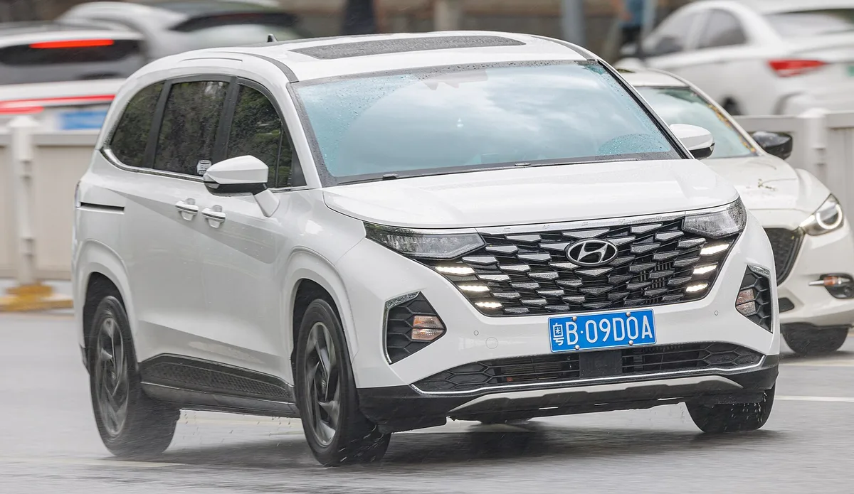 Hyundai Custo