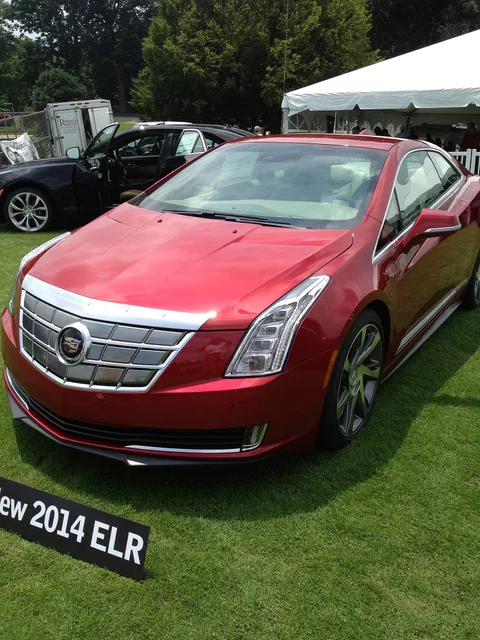 Cadillac ELR — 5