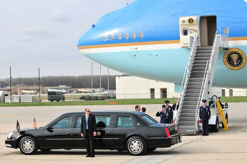 Cadillac Presidential Limousine (2001) — 8