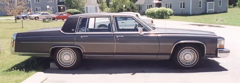 Cadillac Fleetwood Brougham — 6