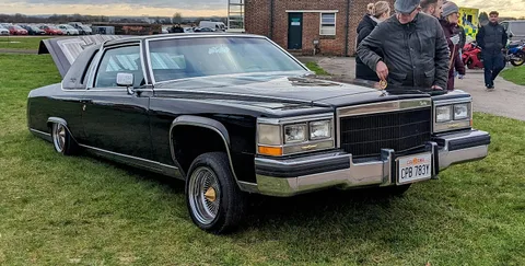 Cadillac Fleetwood Brougham — 7