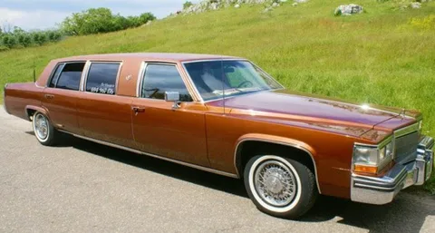 Cadillac Fleetwood Brougham — 8