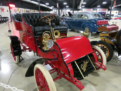Cadillac Runabout and Tonneau — 2