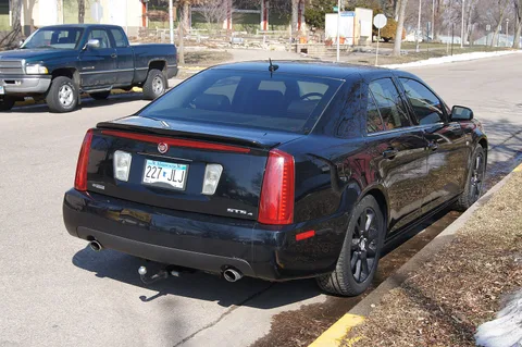 Cadillac STS-V — 4