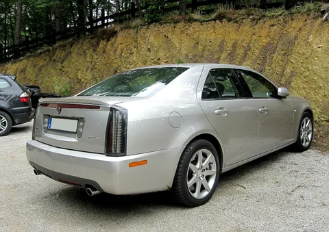 Cadillac STS-V — 8