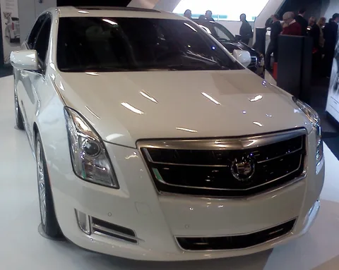 Cadillac XTS — 2