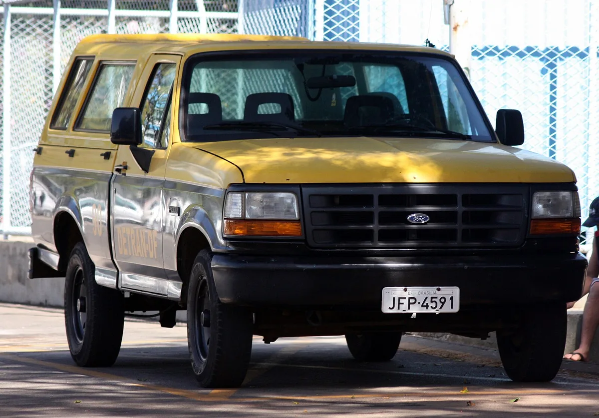 Ford F-1000
