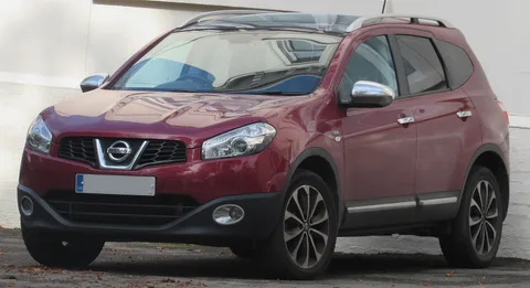 Nissan Qashqai +2 — 5