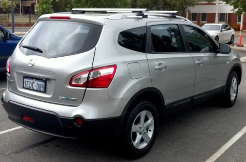 Nissan Qashqai +2 — 7