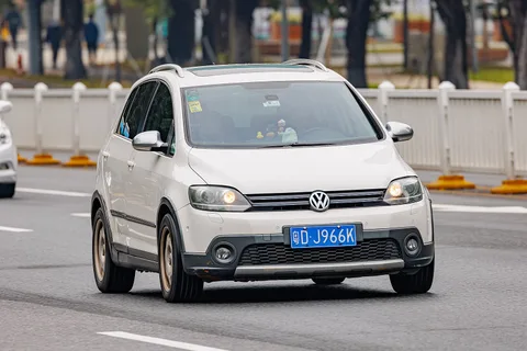 Volkswagen CrossGolf — 6