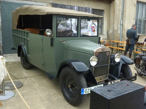 Škoda 104 — 2