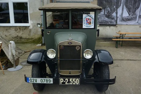 Škoda 104 — 4