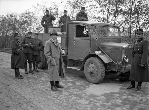 Škoda 304 — 3