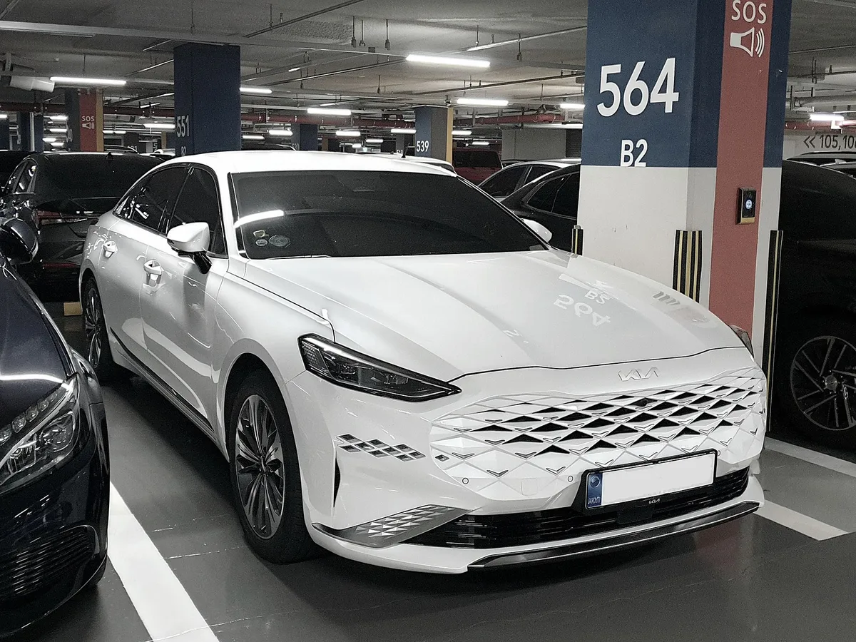 Kia K8