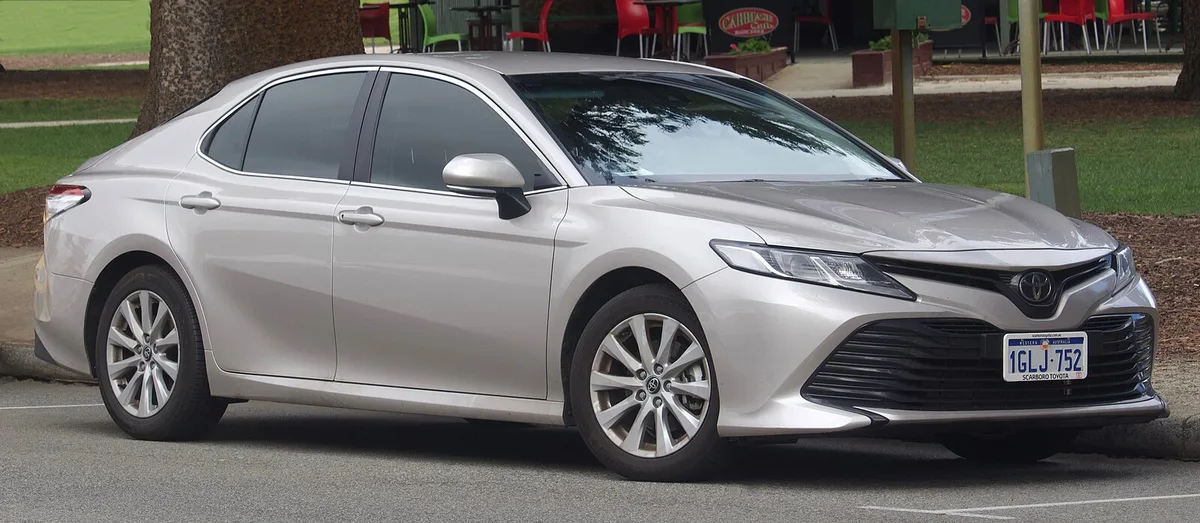 Toyota Camry (XV70)