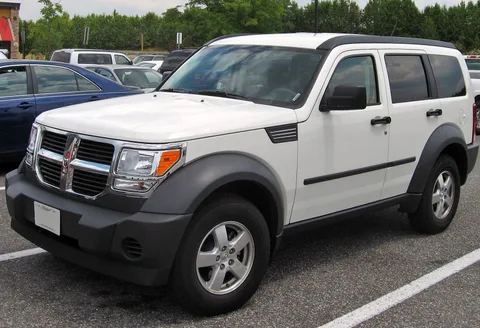 Dodge Nitro — 5