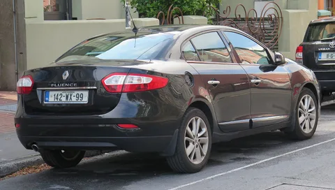 Renault Fluence — 5