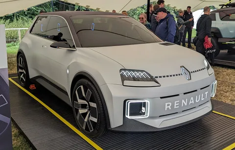 Renault 5 E-Tech Electric — 3