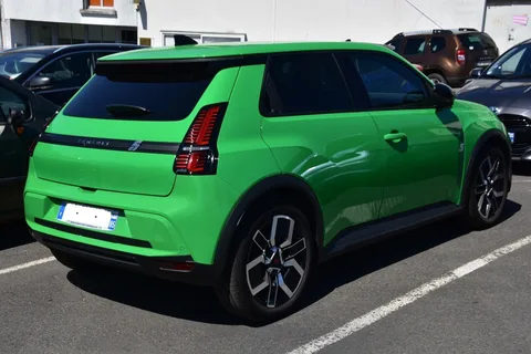 Renault 5 E-Tech Electric — 8