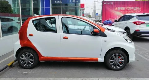 BYD e1 — 3
