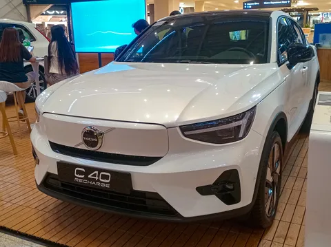 Volvo C40 — 8