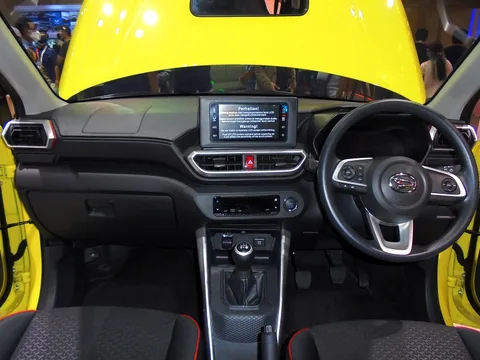 Daihatsu Rocky (A200/A250) — 4