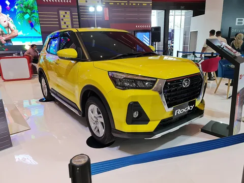 Daihatsu Rocky (A200/A250) — 7