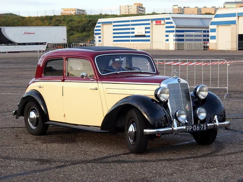 Mercedes-Benz 170S — 3
