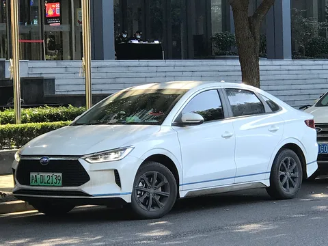 BYD e3 — 3