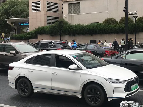 BYD e3 — 6