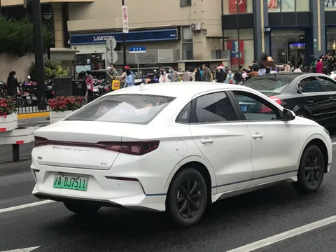 BYD e3 — 7