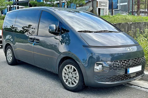 Hyundai Staria — 2