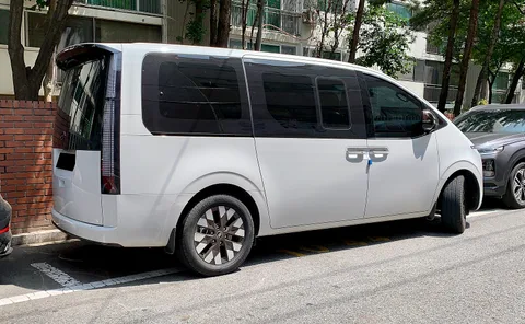 Hyundai Staria — 5
