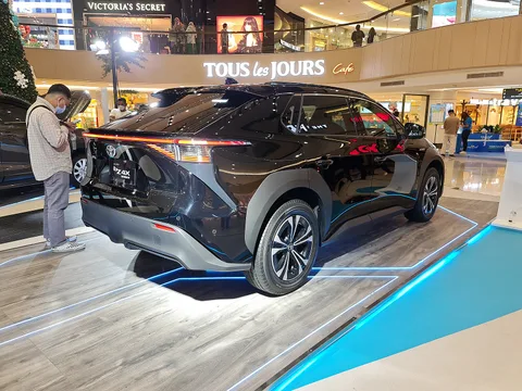 Toyota bZ4X — 8