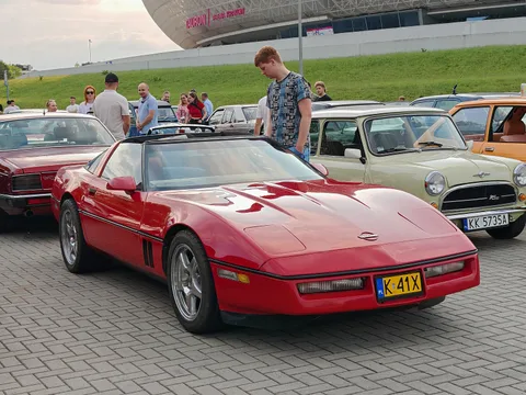 Chevrolet Corvette (C4) — 7