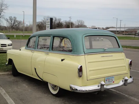 Chevrolet Handyman — 3