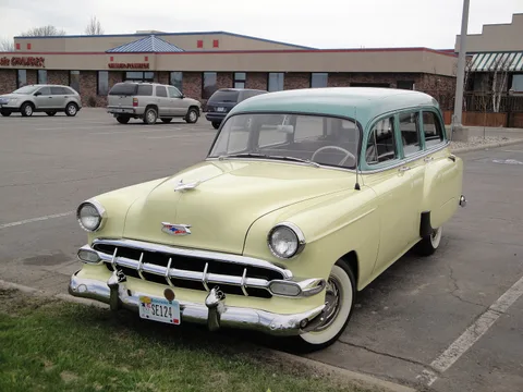 Chevrolet Handyman — 4