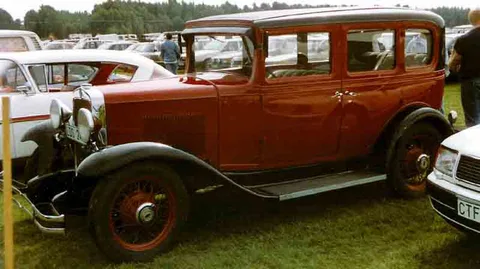 Chevrolet Independence — 4