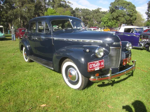 Chevrolet Special Deluxe — 4