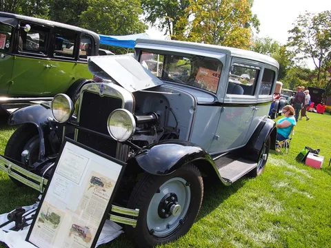 Chevrolet Universal — 8