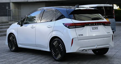 Nissan Note Aura — 5