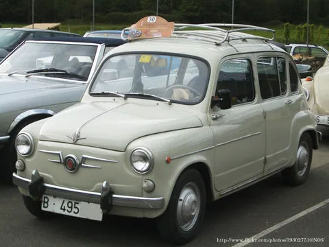 SEAT 800 — 3