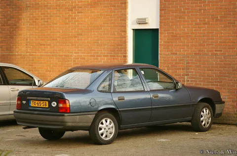Opel Vectra A — 3