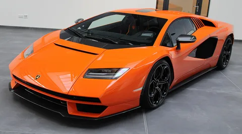 Lamborghini Countach LPI 800-4 — 8