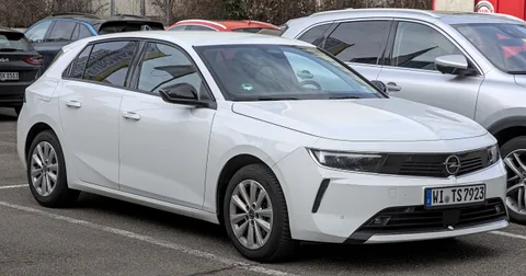 Opel Astra L