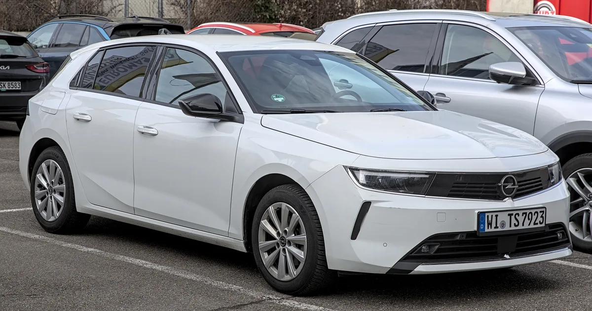Opel Astra L