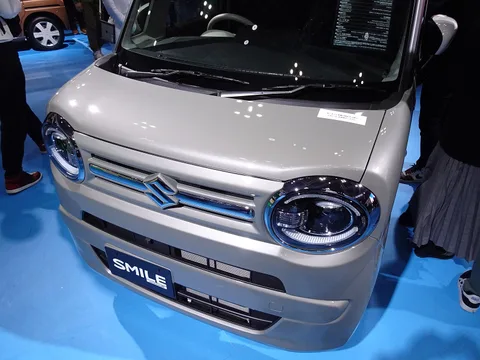Suzuki Wagon R Smile — 3